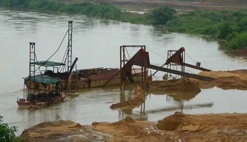 杜絕非法采砂，機(jī)制砂生產(chǎn)才是長久之道！